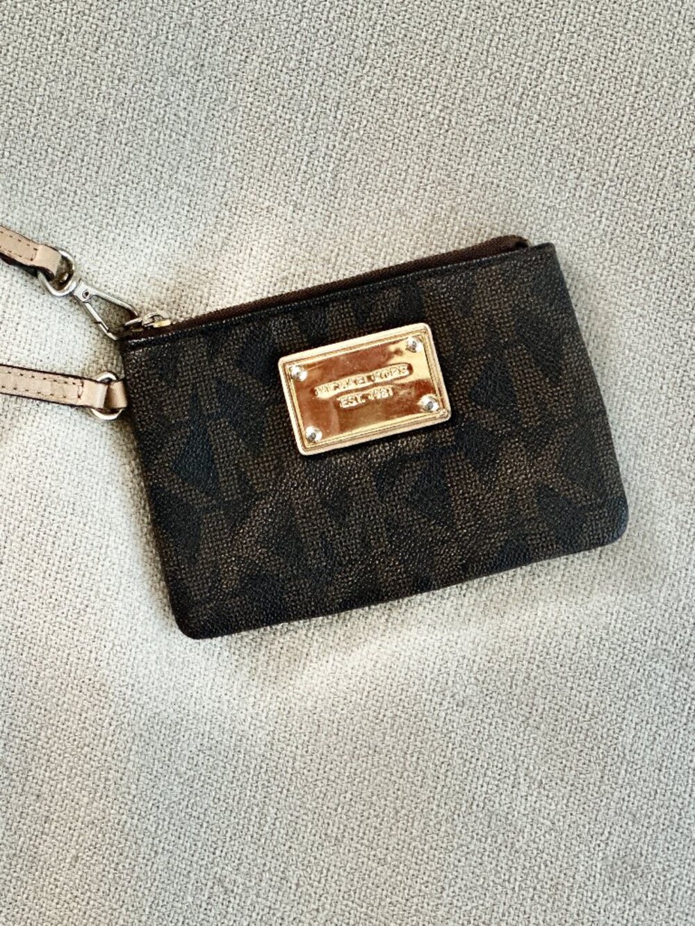 Michael Kors Leather Wristlet Signature Brown Monogram Canvas with Gold Logo Pla